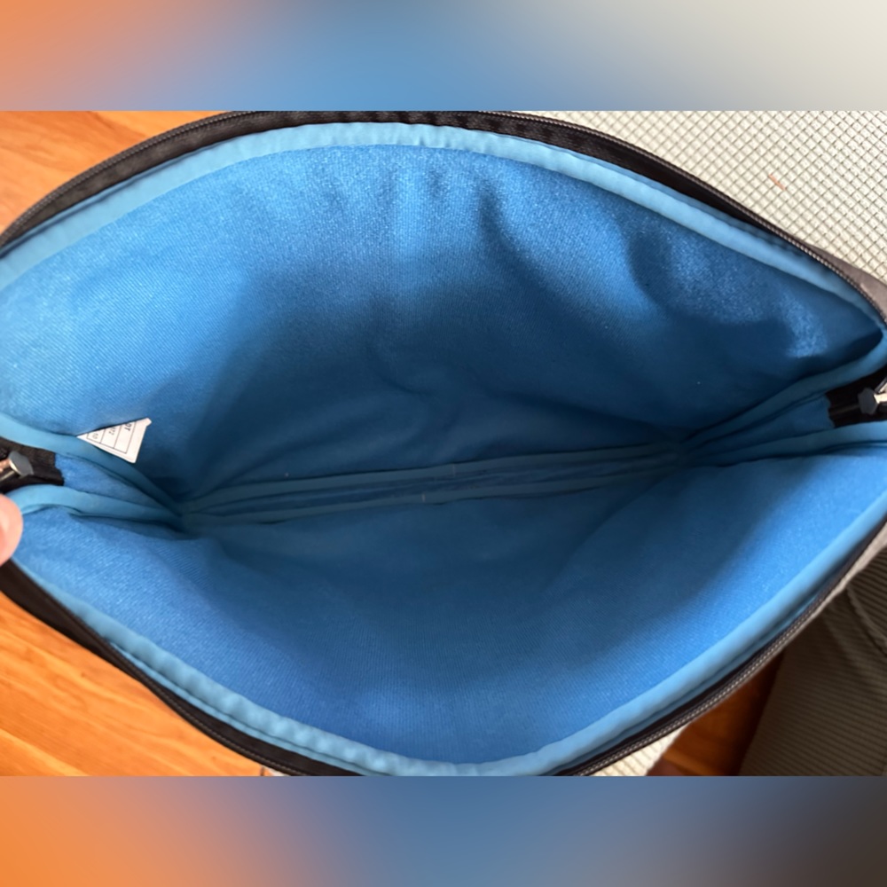 Targus Computer Bag - Picture 2 of 4